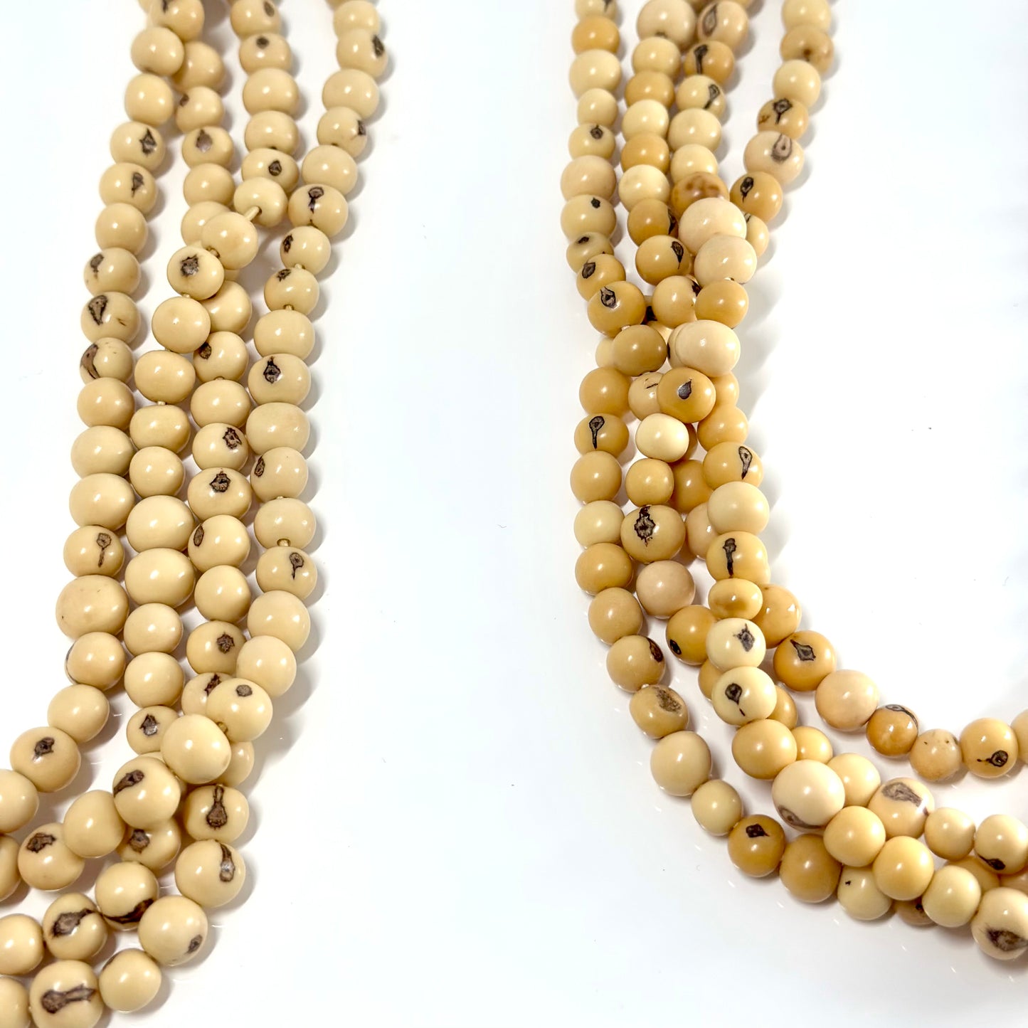 Off White - 4 strands Açai Necklace