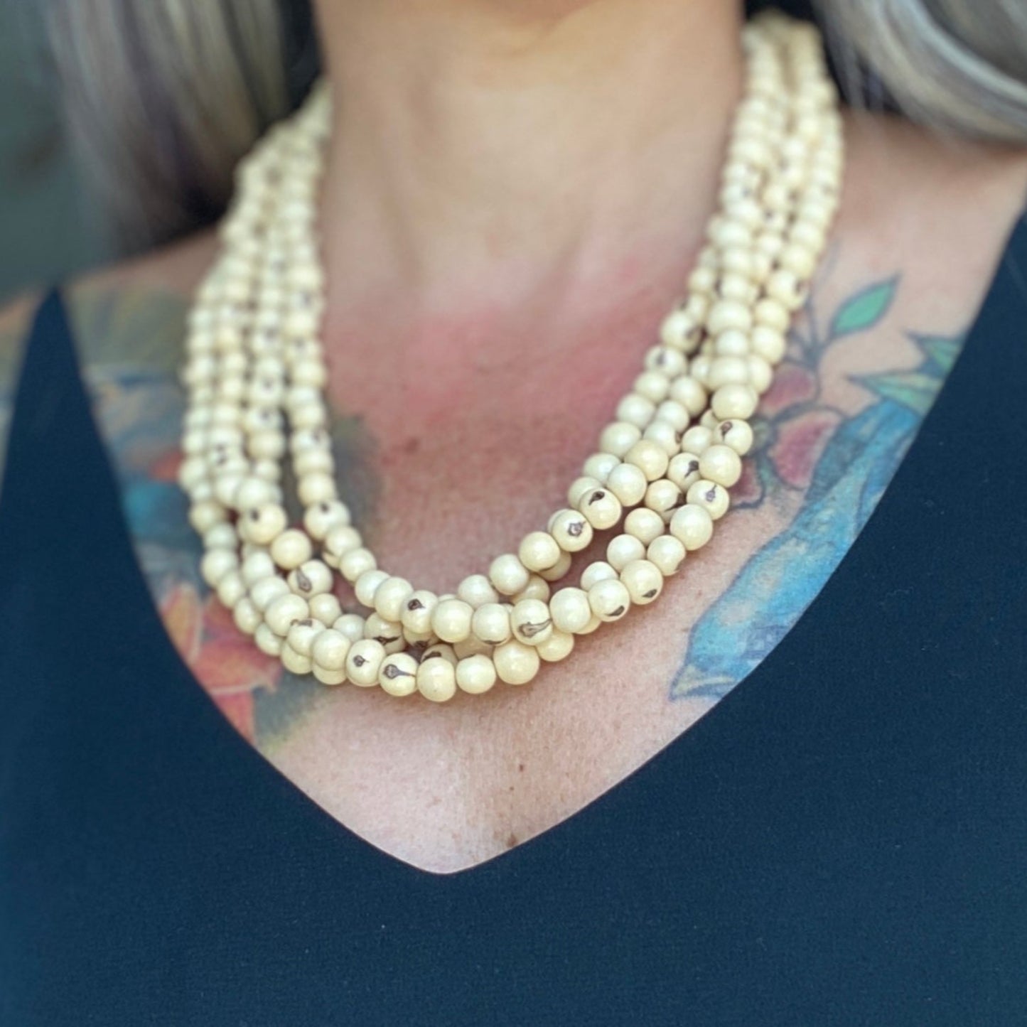 Off White - 4 strands Açai Necklace